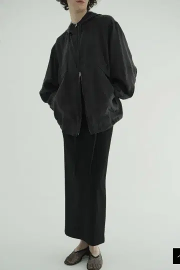 [ 구하기 어려움 ] CLANE SHEER AIRY ZIP HOODIE