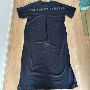 adidas THE THREE STRIPES 롱 원피스 반팔