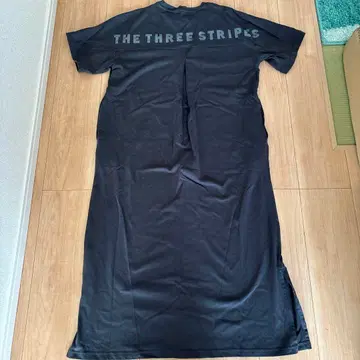 adidas THE THREE STRIPES 롱 원피스 반팔