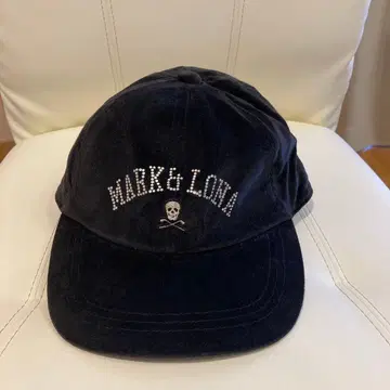MARK&LOVA 스컬 디자인 캡