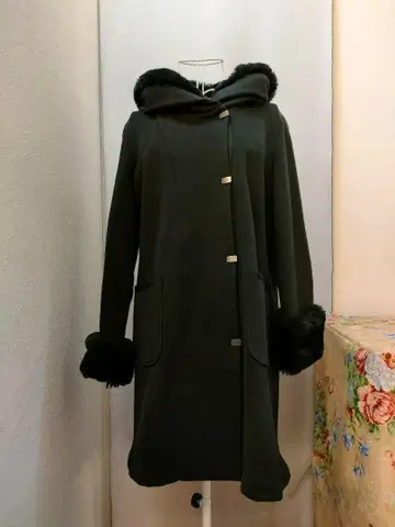 레라릭 블랙 롱 코트 RES RALiQUE