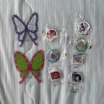 쿠라스시 코쵸우 시노부 나비 가챠 굿즈