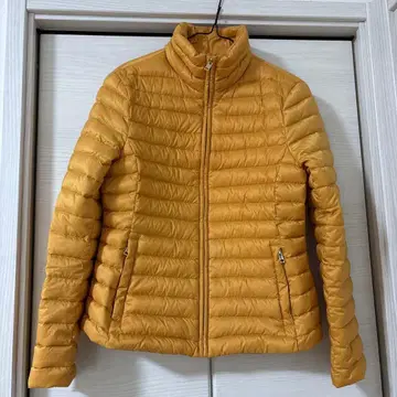 ZARA 숏 기장 다운 자켓