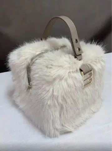 [ 새상품 ] Bibiy. B. FUR BOX BAG
