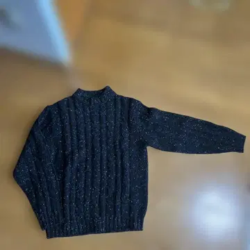 BEAMS 블랙 케이블 니트