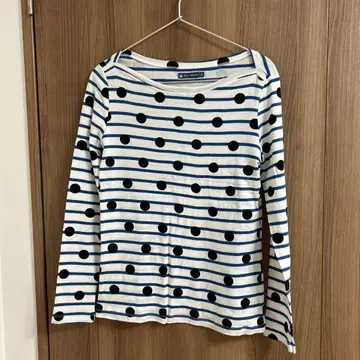 PETIT BATEAU(쁘띠바토)의 보더 x 도트 무늬 긴팔 티셔츠