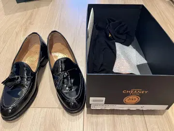 JOSEPH CHEANEY LORA 블랙 로퍼