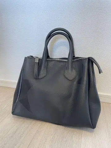 [ 수납 가방 포함 ] 지아니카리니 핸드백