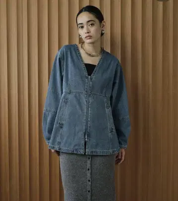 AIC.WOMEN 집업 데님 자켓 데님 페플럼 자켓