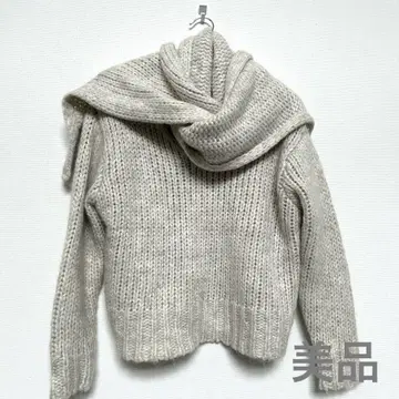 새상품급 ZARA 크림색 V넥 머플러 세트 스웨터 알파카 혼방 S 사이즈