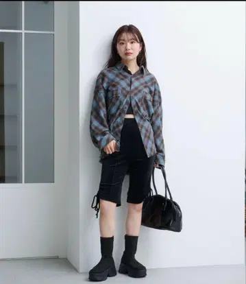 완판 카스타네 컷 벨로아 바이커 팬츠