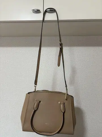 케이트 스페이드 베이지 숄더백