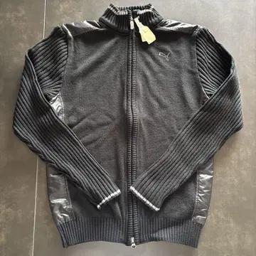 [컨디션 최상] Puma 그레이 집업 니트