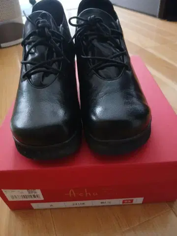 FIZZREEN 블랙 레이스업 슈즈