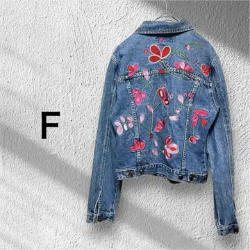 OUTLINE F 꽃무늬 자수 데님 자켓 블루