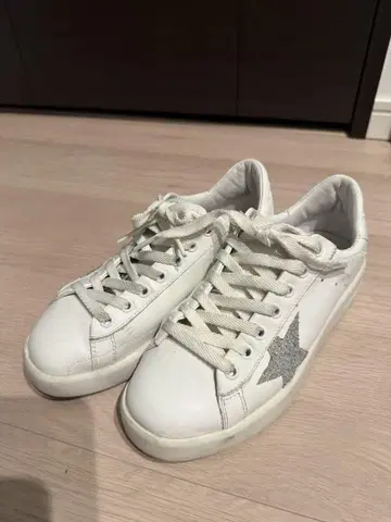 골든 구스 스니커즈 23cm