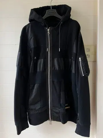 Sacai 사카이 HANK WILLIS THOMAS 집업 후디 2
