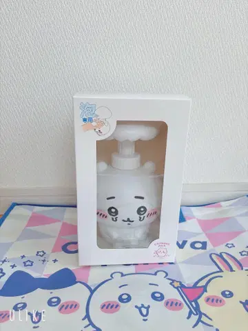 치이카와 파크 비누 디스펜서 기생된 치이카와