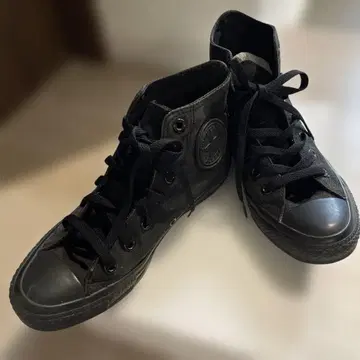 컨버스 블랙 하이컷 스니커즈