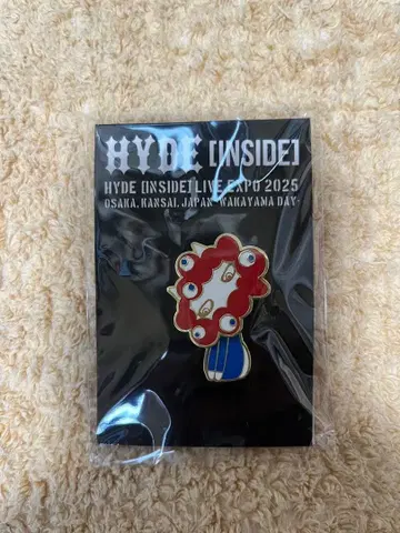 [ 미개봉 ] HYDE 미야쿠미야쿠 라라 핀 배지 EDYH 에디