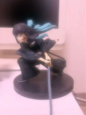 귀멸의 칼날 토키토 무이치로 피규어