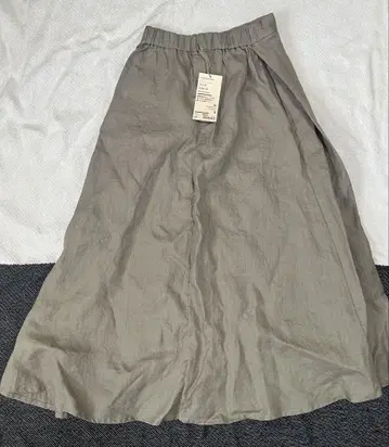 무인 플레어 스커트 페일 그린 S 사이즈