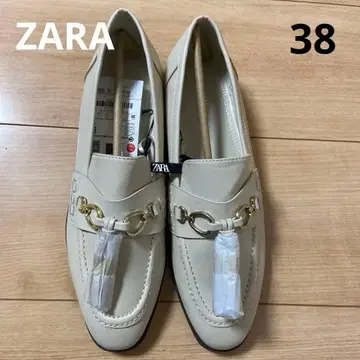 ZARA 베이지 체인 장식 로퍼 38