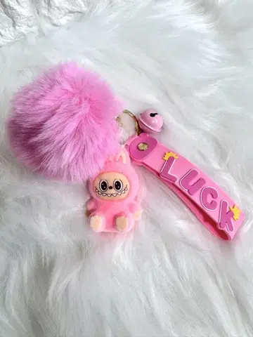 퍼 달린 러브브 키링 LUCK 핑크