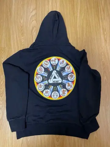 Palace 블랙 후드티 백 프린트