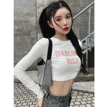 데코라티브 크롭 롱 티셔츠