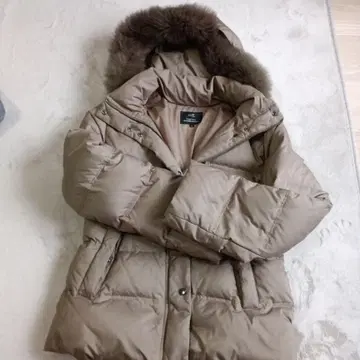 23구 베이지 숏 다운 자켓 38