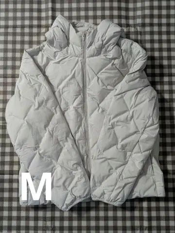 UNIQLO 파르테크 후드티 M (내추럴)