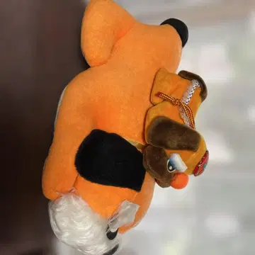 쇼와 레트로. 오렌지 컬러의 봉제 인형