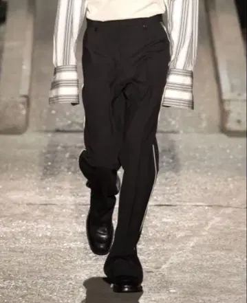 dries van noten 18aw 파이핑 플레어 슬랙스 팬츠