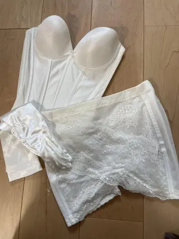 결혼식 브라이덜 드레스용 잡화