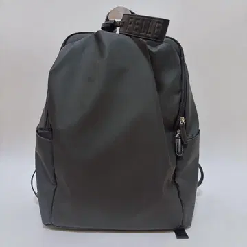 페레사 PELLE BORSA 개더 백팩 치어스 블랙