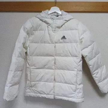 adidas 화이트 다운 자켓 후드 부착