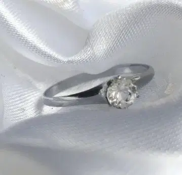 투명 보석 앤티크 반지