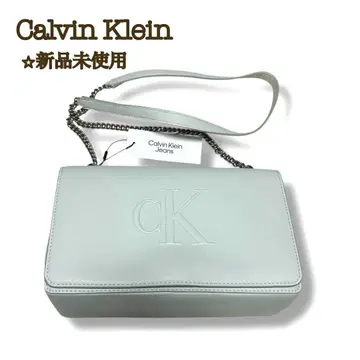 [ 새상품 ] 캘빈클라인 스컬프티드 카메라백 숄더 스카이그레이