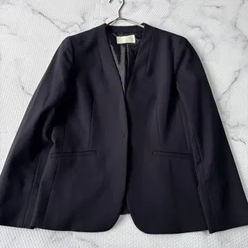 새상품급 세탁 가능한 anySIS 에니시스 네이비 노카라 자켓 M