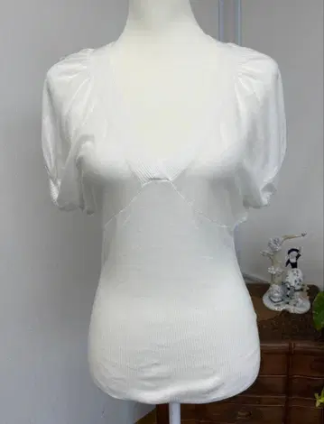 [ E ] DAMAcollection(다마컬렉션) 반팔 니트 V컷