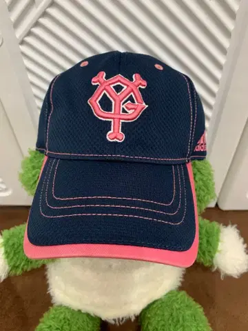 [레어] 요미우리 자이언츠 캡 60 네이비 핑크 adidas