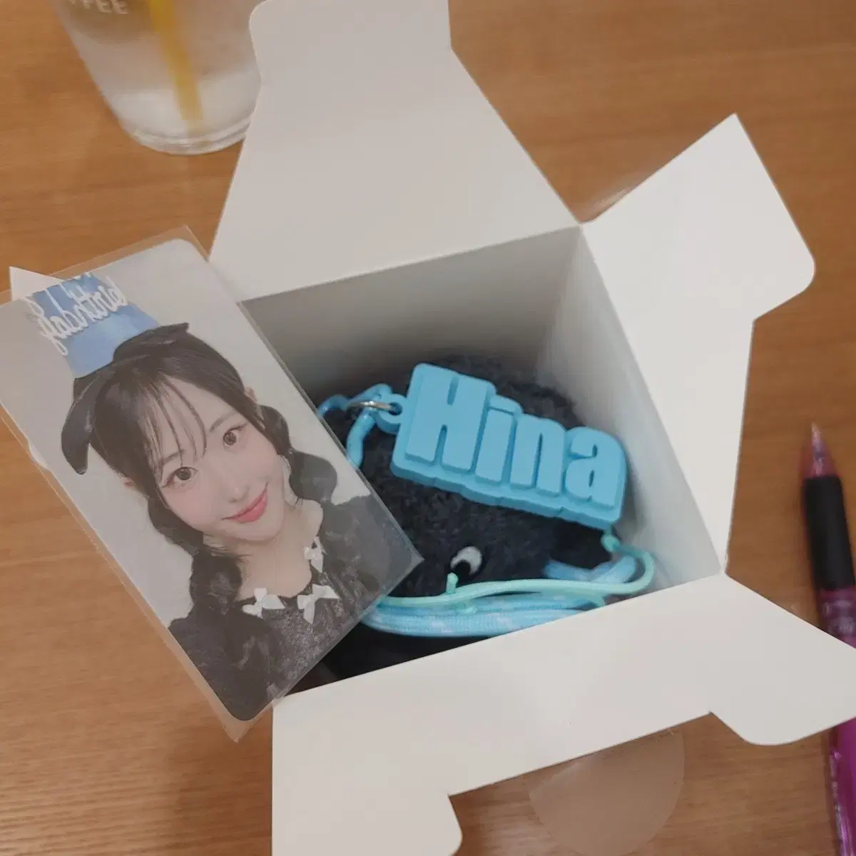 QWER 2nd Anniversary Pop-up Limited Rock Voice Keyring Hina Member