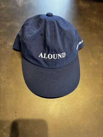 ALOUND 자수 캡 프리 사이즈 네이비