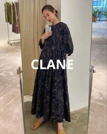 CLANE 라인 플라워 원피스