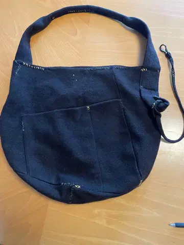 요건 레일 펠트 백