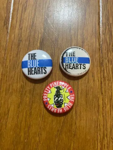 THE BLUE HEARTS 배지 3세트