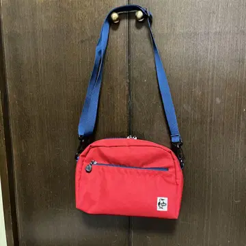 빨간색 숄더백