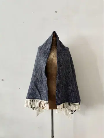 TWEEDMILL 헤링본 담요 블루