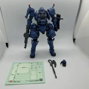 HG 건담 프라모델 군경 자쿠 조립 완료